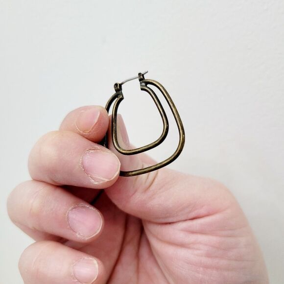 Brand New Lia Sophia Copper Color Earrings - Picture 4 of 5